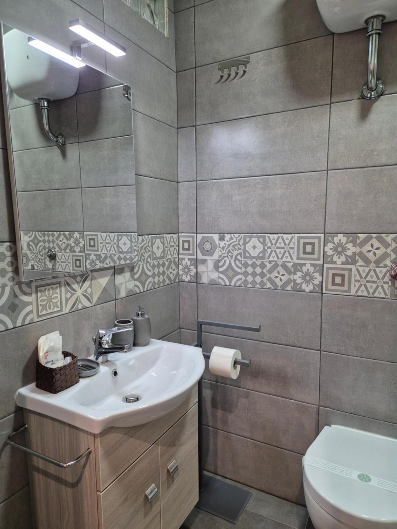 Clale Rooms Naples Exterior photo